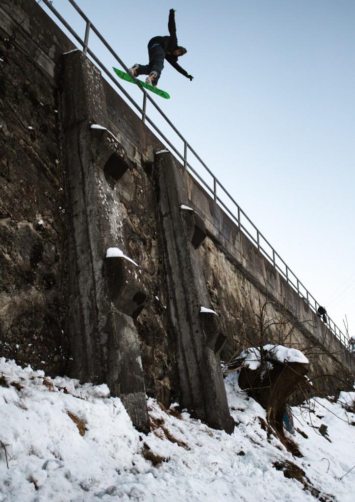 Mike Knobel and the NBC crew have some of the heaviest shots in the movie. © Daniel Loosli